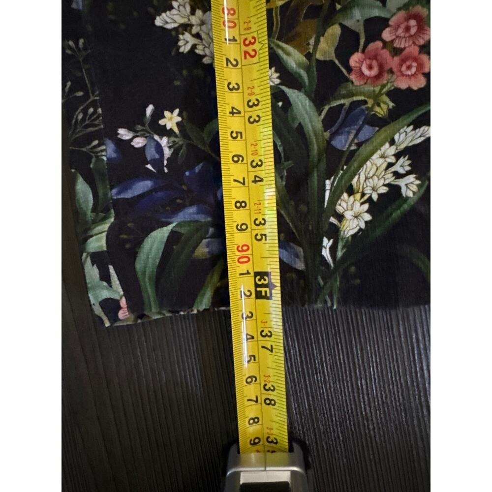 Chicos So Slimming Brigitte Collection Ankle Pants Black Floral Tummy Control 10 - Picture 10 of 13